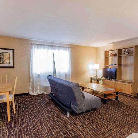 Quality Inn Arlington Exterior photo