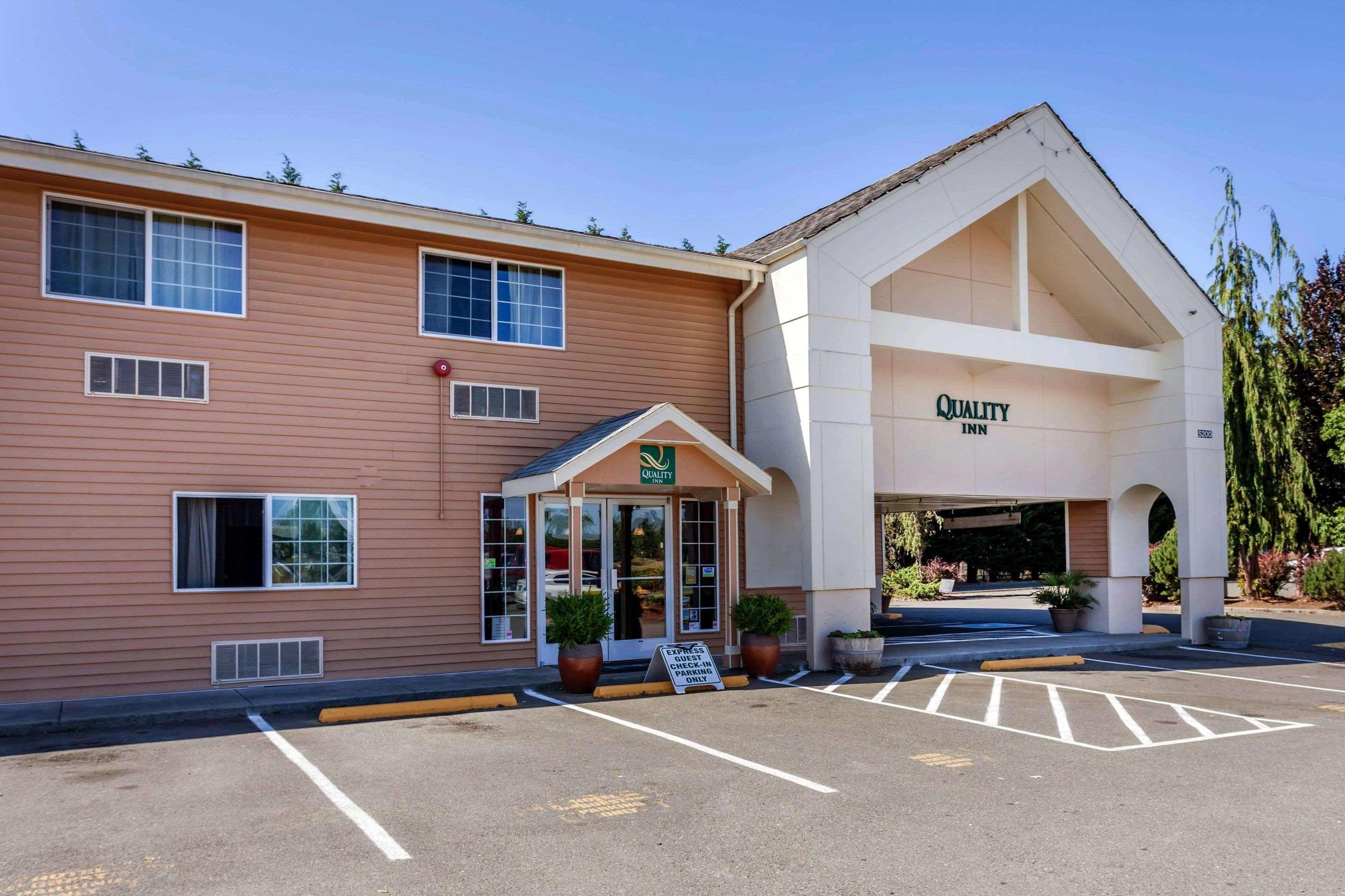 Quality Inn Arlington Exterior photo